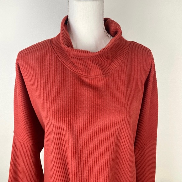 Old Navy, Plus Size XXL Burnt Orange Mock Neck Warm 3/4 Sleeve Pullover Shirt - Picture 2 of 9